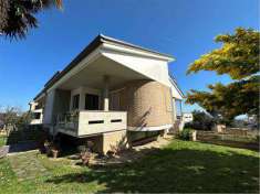 Foto Porzione Villa in Vendita, pi di 6 Locali, 182 mq, Recanati