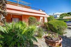 Foto Porzione Villa in Vendita, pi di 6 Locali, 344 mq, Civitavecchi