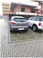 Foto Posto auto a Pistoia - Rif. 9444