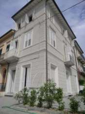 Foto Prestigioso Attico in zona mare di circa 90 mq, situato al 2 piano con ascensore, cos composto : ingresso in soggiorno e cucina tinello, soppalco con