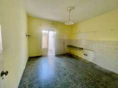 Foto Quadrilocale con cortile