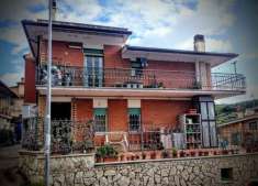 Foto QUADRILOCALE CON GIARDINO, GARAGE E CANTINA