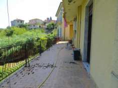 Foto Quadrilocale in vendita a Ameglia