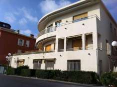Foto Quadrilocale in vendita a Bordighera