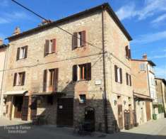 Foto Quadrilocale in vendita a Castiglione del Lago