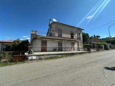 Foto Quadrilocale in vendita a Forano