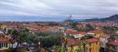 Foto Quadrilocale in vendita a Massa