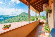 Foto Quadrilocale in vendita a Vezzi Portio