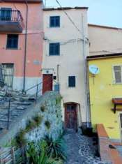 Foto Quadrilocale in Vendita in Vicolo nuovo 2 /4 a Santo Stefano di Magra