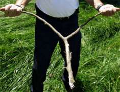 Foto Rabdomante acqua per pozzi