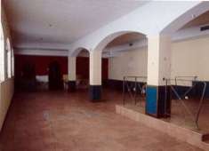 Foto RHO, VIA DANTE ALIGHIERI - VENDESI NEGOZIO 2 AMPIE VETRINE 340 MQ