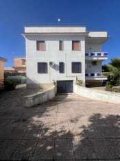 Foto RIF. 231 BAIA VERDE - FABBRICATO DI 4 APPARTAMENTI IN VIALE PRIVATO