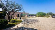 Foto Rif. 2385 - Villa con ampio giardino nelle campagne di Marina di Ragusa