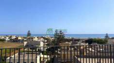 Foto Rif. 2397 - Luminoso trilocale con terrazzo panoramico e posto auto a Donnalucata