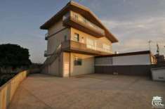 Foto Rif. 7404 - Immobile Commerciale a Ragusa