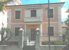 Foto Rif. 9008A  Chiavari  Villa bifamigliare  Elegante  Centralissima  Rara opp