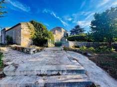 Foto RIF. 9743 - Casale in pietra con Baglio