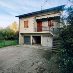 Foto RIF 177 GAGGIO MONTANO FRAZ.VILLETTA CON GIARDINO