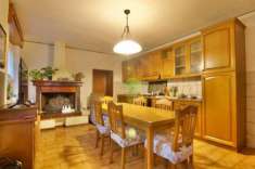 Foto Ronco all'Adige: Casa indipendente divisa in tre unit  abitative.