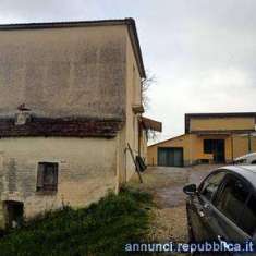 Foto Rustico, Casale Benevento Strada Provinciale Benevento-Apice Nuova cucina: Abitabile,