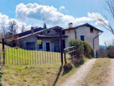 Foto Rustico / Casale di 100 m con pi� di 5 locali in vendita a Treviso Bresciano