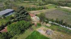 Foto Rustico / Casale di 170 m con 5 locali e box auto in vendita a Monleale