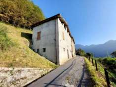 Foto Rustico / Casale di 431 m con 5 locali in vendita a Pertica Bassa