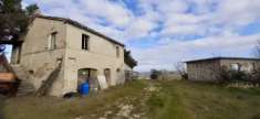 Foto Rustico a San Lorenzo in campo (Pu)
