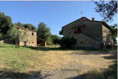 Foto Rustico casale in Vendita, pi di 6 Locali, 3 Camere, 438 mq (RO