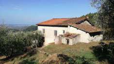 Foto Rustico casale in Vendita, pi di 6 Locali, 4 Camere, 400 mq (LU