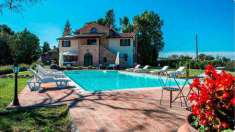 Foto Rustico casale in Vendita, pi di 6 Locali, 4 Camere, 675 mq (CA