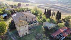 Foto Rustico casale in Vendita, pi di 6 Locali, 6 Camere, 1220 mq (V