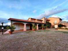 Foto Rustico casale in Vendita, pi di 6 Locali, pi di 6 Camere, 150