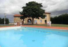 Foto Rustico casale in Vendita, pi di 6 Locali, pi di 6 Camere, 380