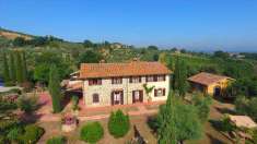 Foto Rustico casale in Vendita, pi di 6 Locali, pi di 6 Camere, 400