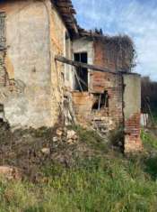 Foto RUSTICO CON 900 MQ DI TERRENO