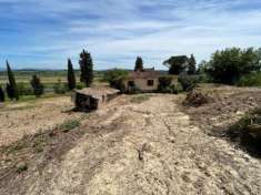 Foto RUSTICO CON ANNESSI E TERRENO RIF. C3