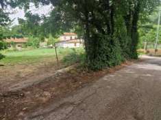 Foto Rustico con terreno edificabile e capannone Terni Nord