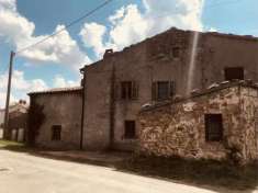 Foto RUSTICO di 5 vani e di 105 mq (SORANO) rif. APPALTO 59