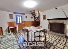 Foto RUSTICO IN PIETRA RISTRUTTURATO SEMI INDIPENDENTE