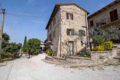 Foto Rustico in vendita a Assisi