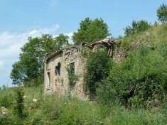 Foto Rustico in Vendita a Badia Calavena