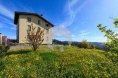 Foto Rustico in vendita a Canossa