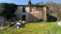 Foto Rustico in vendita a Capannori
