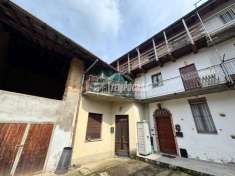 Foto Rustico in vendita a Castelnuovo Bozzente