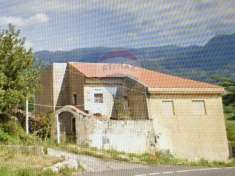 Foto Rustico in vendita a Castiglione Di Sicilia - 7 locali 250mq