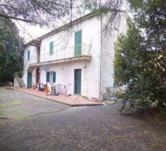 Foto Rustico in vendita a Cecina