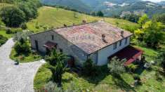 Foto Rustico in vendita a Cerreto D'Esi
