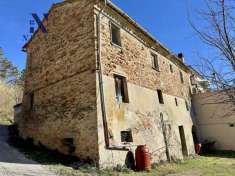 Foto Rustico in vendita a Colli al Metauro