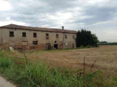 Foto Rustico in vendita a Crespino